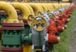Pipes and valves are seen at an underground gas storage facility near Striy, Ukraine, May 28, 2015. Ukraine has been a major transit country for Russian gas destined for Western Europe.