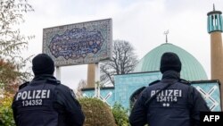 Almanya'nın Hamburg kentindeki "Blue Mosque" camisi