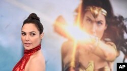 Gal Gadot tiba pada penayangan perdana "Wonder Woman" di Los Angeles, 25 Mei 2017. 