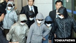 인천국제공항을 통해 한국으로 입국하는 탈북자(자료사진)