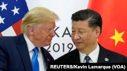 Presiden Amerika Donald Trump saat bertemu dengan Presiden China Xi Jinping di Osaka, Jepang, 29 Juni 2019. (Foto: dok).