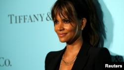 Actor Halle Berry poses at a reception for the reopening of the Tiffany & Co. store in Beverly Hills, Calif., Oct. 13, 2016. 