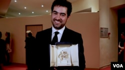 شهاب حسینی جایزه بهترین بازیگر مرد فستیوال کن را به خاطر بازی در فیلم فروشنده اصغر فرهادی برد. 