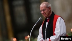 Uskup Agung Canterbury Justin Welby hadir dalam sebuah acara doa di Basilika Santo Paul di Roma, Italia, pada 25 Januari 2024. (Foto: Reuters/Guglielmo Mangiapane)