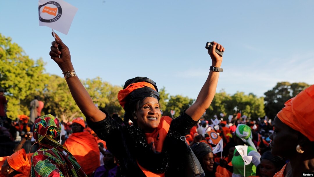 Un partisan d'Idrissa Seck, candidat à la présidence de la coalition "Idy 2019", réagit lors d'un rassemblement à Thiès, au Sénégal, le 3 février 2019. 
