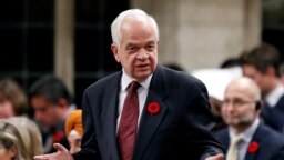 Đại sứ Canada tại Trung Quốc John McCallum gần đây nói rằng Giám đốc Tài chính của Huawei Technologies Mạnh Vãn Chu có thể biện luận thuyết phục chống lại việc dẫn độ sang Mỹ.