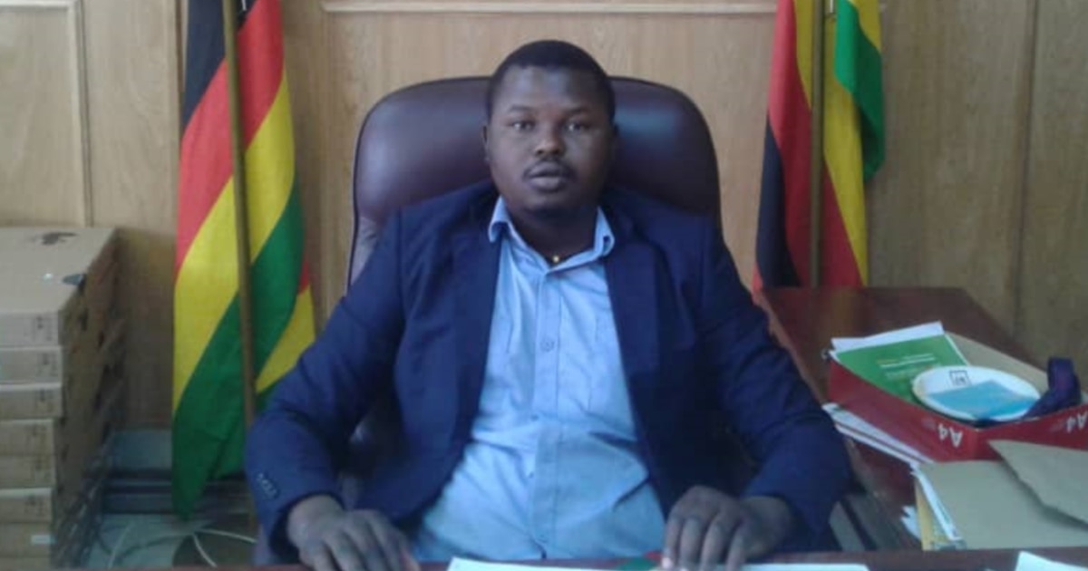 Ob-havo taqdimotchisi bilan onlayn porno