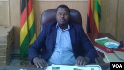 FILE - Tafadzwa Mugwadi, spokesman for the ruling Zanu PF party, seen here July 21, 2020, in Harare, dismissed concerns by Western diplomats as “rubbish,” saying they had no right to lecture Zimbabwe about human rights. (Columbus Mavhunga/VOA)