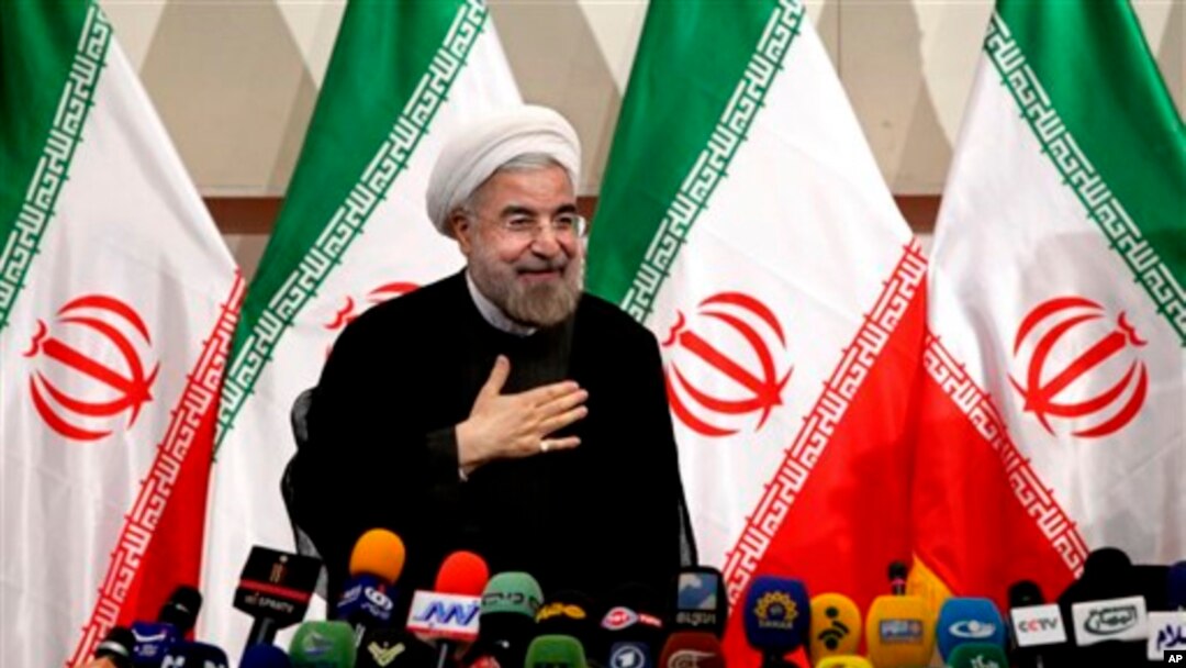 Presiden terpilih Iran, Hasan Rouhani, dalam sebuah konferensi pers di Teheran, Iran (Foto: dok).