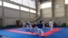 La falta de inversión del gobierno de su país y las sanciones de EE.UU. y otros países han afectado directamente a los deportistas de las selecciones nacionales de Venezuela.&nbsp; En la foto, la selección nacional de karate de la nación sudamericana entrena en Lima, Perú, durante los Juegos Panamericanos 2019.