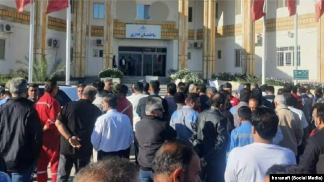 آرشیو - اعتصاب کارکنان صنعت نفت