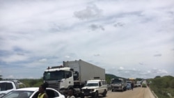 Ponte no município de Caimbambo em Benguela desabou a 9 de Novembro criando paralização dos automobilistas. Angola.