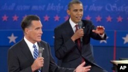 Capres partai Republik Mitt Romney (kiri) berjanji untuk mengambil pendekatan yang lebih keras terhadap Tiongkok jika terpilih sebagai Presiden AS (16/10). 