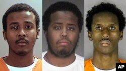 Từ trái qua phải: Abdirahman Daud, Mohamed Farah và Guled Omar, những người đã bị kết tội về cáo buộc âm mưu gia nhập IS ở Syria. 