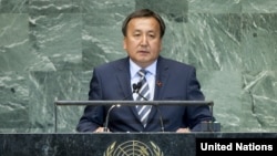 Asilbek Jeenbekov, Qirg'iziston parlamenti raisi