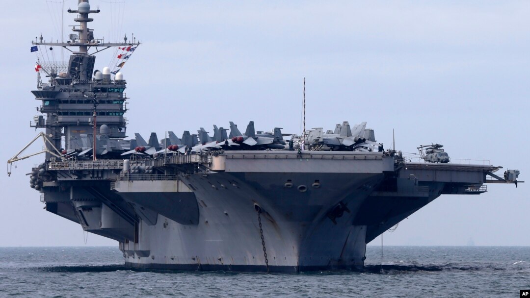 Hàng không mẫu hạm USS George Washington đã lên đường vào chiều thứ ba để tới giúp Philippines.

