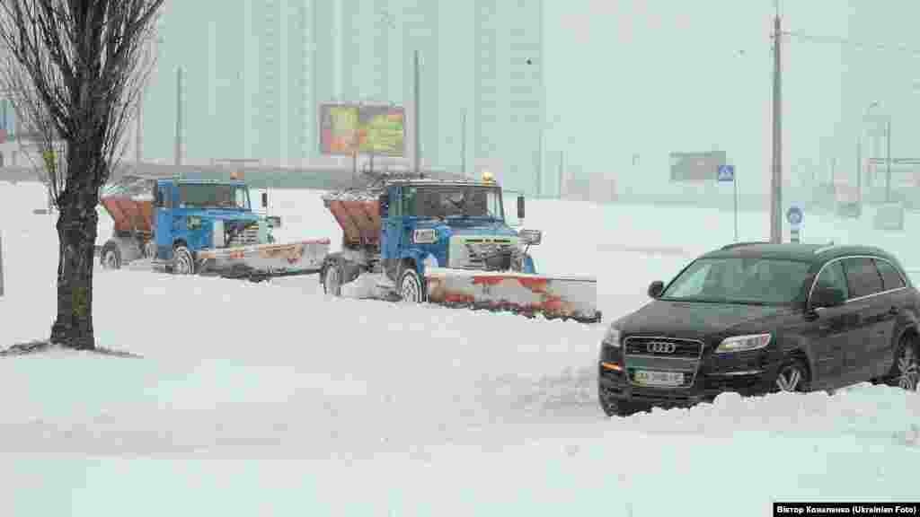 Снігопокаліпсис у Києві. Березень