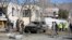 Афганские службы безопасности исследуют место взрыва в Кабуле 