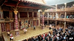 (Photo d'archives) Le Shakespeare's Globe Theatre de Londres, jeudi 12 juin 1997. (Photo AP/pool)