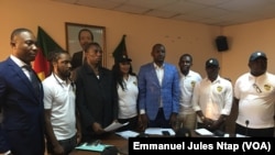 Les membres de la plateforme brigade des patriotes camerounais lors de la conférence de presse à Yaoundé, au Cameroun, le 17 février 2019. (VOA/Emmanuel Jules Ntap)