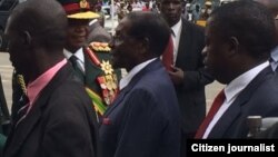 UMongameli Robert Mugabe eHarare phandle kwedale lephalamende ngoLwesibili.