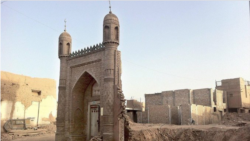 Shinjonning Qashg'ar shahrida Xitoy hukumati buzib tashlagan masjid