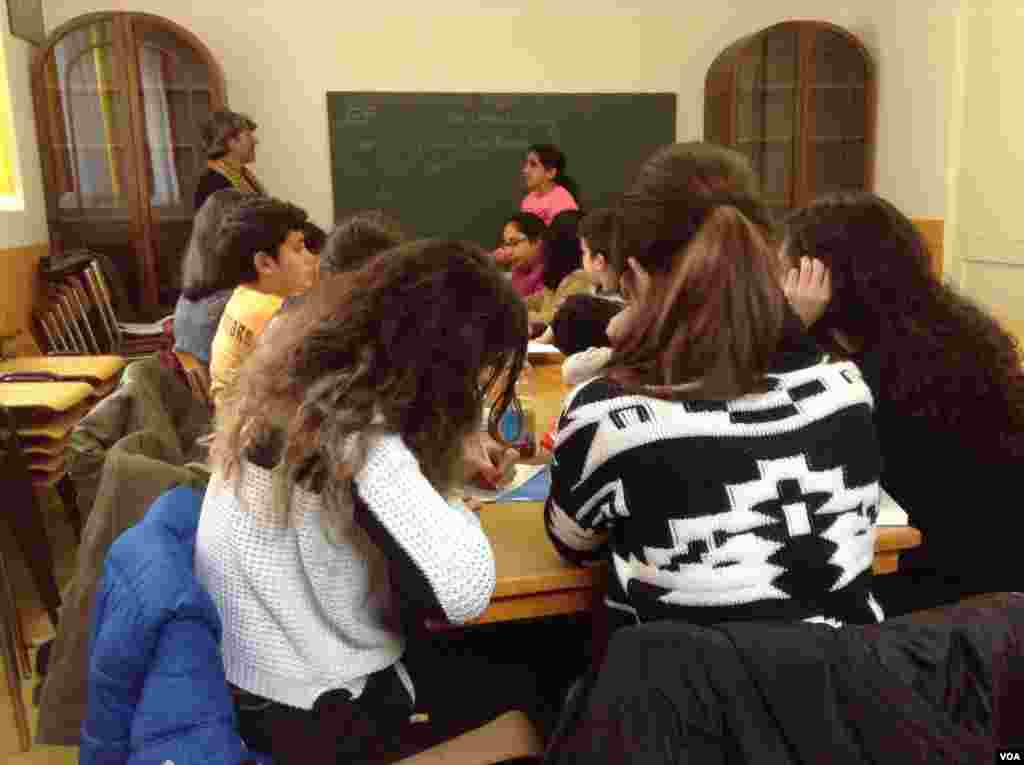 Perwerdeya bi Zimanê kurdî li Swîsre