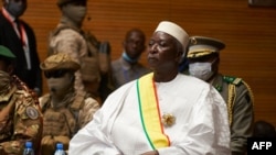 Presiden Mali Bah Ndaw dalam upacara pelantikannya di Bamako, Mali, 25 September 2020.