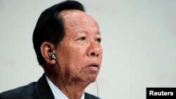 Menhan Kamboja Tea Banh mengatakan Phnom Penh tidak akan mengajukan keluhan resmi kepada AS soal program pengintaian (foto: dok). 