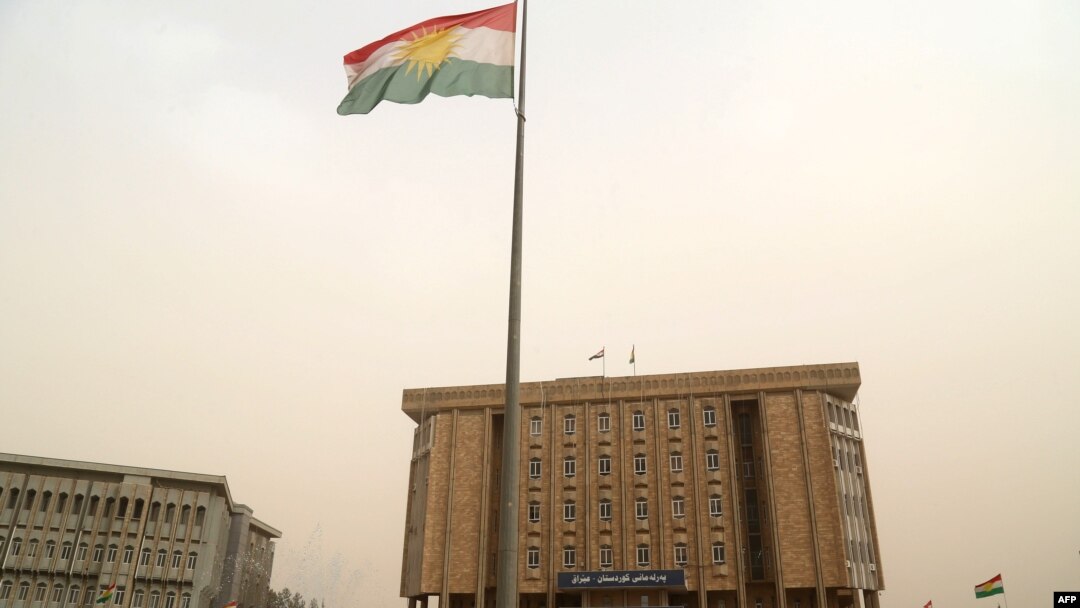 Gedung DPRD daerah otonomi Kurdistan di Irbil, ibukota Kurdistan di Irak Utara, 29 Oktober 2017 (foto: AFP Photo/Safin Hamed)