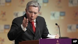 El ex presidente Alvaro Uribe participó este jueves en un foro del Centro para la Política Bipartidista en Washington, D.C., donde tuvo la oportunidad de vertir sus opiniones sobre la captura de "El Loco" Barrera.