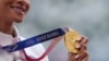 Las medallas otorgadas en la Olimpiada de Tokio 2020 fueron hechas de equipos electrónicos reciclados.