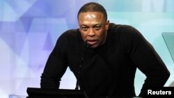 Artis/produser Dr. Dre pada sebuah acara penghargaan di Beverly Hills, California. (Foto: Dok)