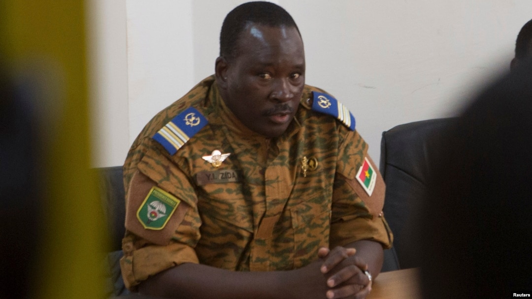 Letnan Kolonel Isaac Zida ditunjuk sebagai PM baru Burkina Faso hari Rabu (19/11).