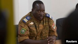 Letnan Kolonel Isaac Zida ditunjuk sebagai PM baru Burkina Faso hari Rabu (19/11).