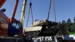 美國提前向烏克蘭提供M1主戰坦克 美議員籲拜登政府提供集束炸彈