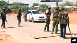 En abril supuestos militantes islamistas secuestraron en el condado keniano de Mandera, a Assel Herrera Correa, un doctor de medicina general, y Landy Rodríguez Hernández, cirujano.