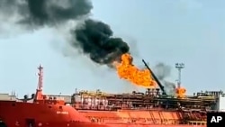 Архив: украинское гражданское судно, поврежденное российскими дронами.