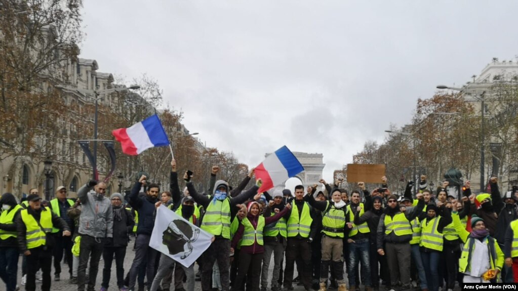 Protesta të dhunshme në Francë, Belgjikë dhe Holandë