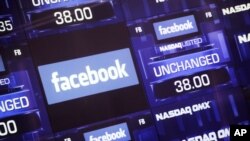 Las acciones de Facebook debutaron a $38 dólares, pero actualmente los precios han descendido a $31 dólares. 