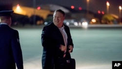 U.S. Secretary of State Mike Pompeo boards his plane at Andrews Air Force Base, Md., July 5, 2018, to travel to Anchorage, Alaska on his way to Pyongyang, North Korea. 