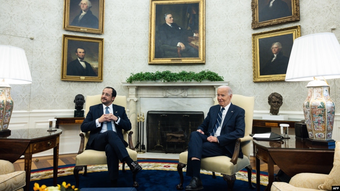 ABD Başkanı Joe Biden Beyaz Saray'da Güney Kıbrıs Rum Yönetimi Cumhurbaşkanı Hristodulidis ile görüştü. Görüşme ABD ve Güney Kıbrıs arasında geçen ay başlatılan Stratejik Diyalog mekanizmasının ardına rastladı, 30 Ekim 2024. 