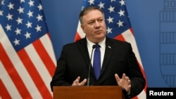 Mike Pompeo à Budapest en Hongrie le 11 février 2019.