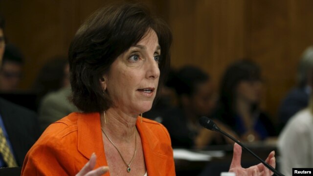 La confirmación de Roberta Jacobson como embajadora de EE.UU. ante México se ha empantanado por su papel en el acercamiento con Cuba.