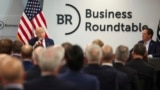 Президент Дональд Трамп выступает на ежеквартальном собрании Business Roundtable в Вашингтоне. 11 марта 2025 г. (Pool via AP)
