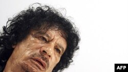 Gadafi i drejtohet popullit libian me një fjalim të regjistruar