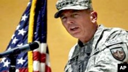 Ο Διοικητής των Αμερικανικών και των Νατοϊκών δυνάμεων στο Αφγανιστάν, Στρατηγός Ντέιβιντ Πετρέους.