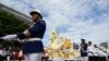 The procession of Chea Sim's funeral, former president of Cambodian People's Party and the Senate on June 19, 2015. (Nov Povleakhena/VOA Khmer) 