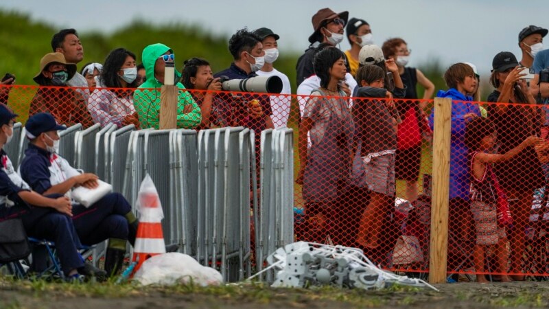 Banned Fans Find Ways to See Olympic Games