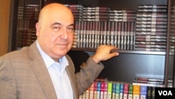 Azərbaycan Yazıçılar İttifaqının katibi Çingiz Abdullayev 